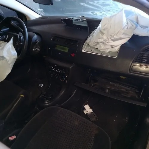Imagem 11 de 15 de Sucata Citroen C4 2011 Para Venda De Peças