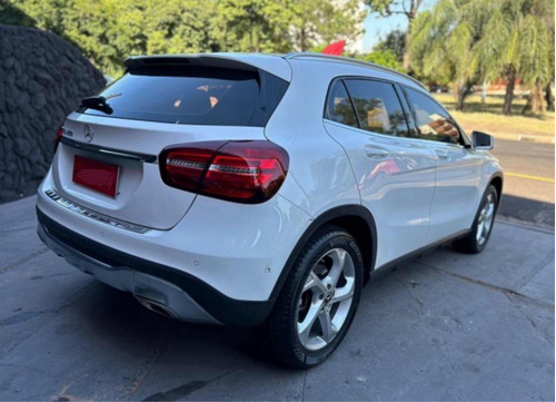 Mercedes-Benz Classe GLA 1.6 Enduro Turbo Flex 5p