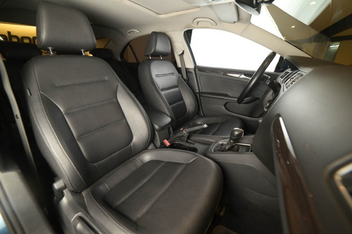 Imagen 12 de 17 de Vento 1.4tsi Bm Tech Fer