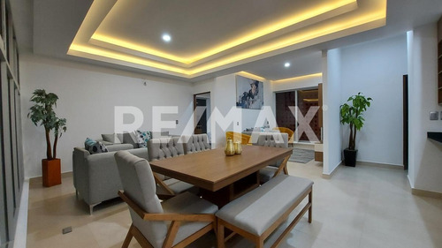 Imagen 8 de 26 de Venta De Departamento Torre Del Bosque - (2)