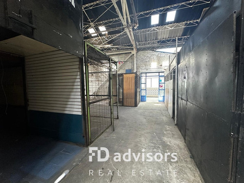 Arriendo Local Comercial + Bodega + Oficina, Santiago