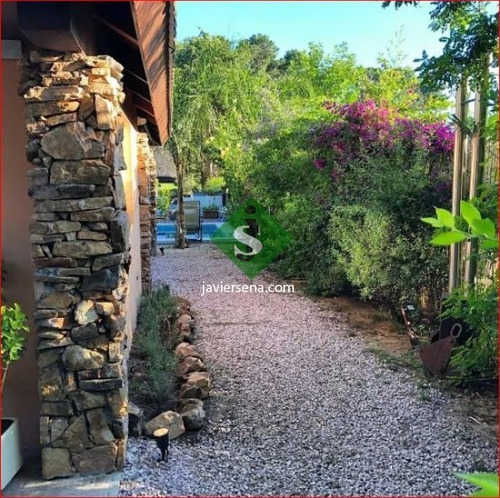 Alquiler De Casa En San Rafael, 2 Dormitorios, 2 Baños, Buen Lugar Para Veranear.- Ref: 168096