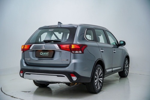 Mitsubishi Outlander HPE-S 3.0 V6 4x4 5p Aut.