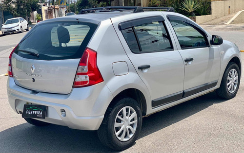 Imagem 6 de 8 de Renault Sandero 2013 1.0 16v Authentique Hi-flex 5p