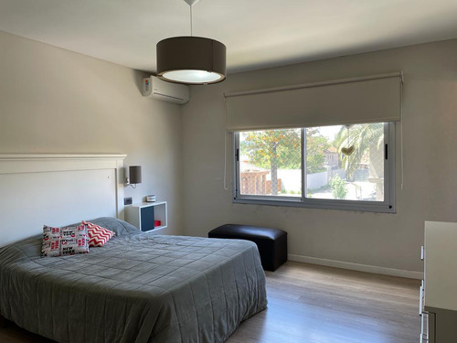 Casa A La Venta - Hurlingham- Complejo Las Fincas