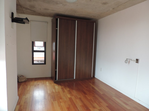 Imagen 4 de 8 de Venta Apartamento En Pleno Centro Con Parrillero Y Cochera
