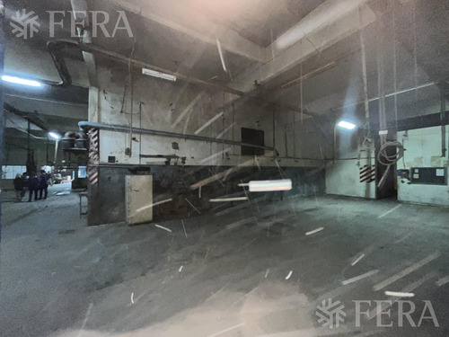 Venta De Galpón En Wilde (25272)
