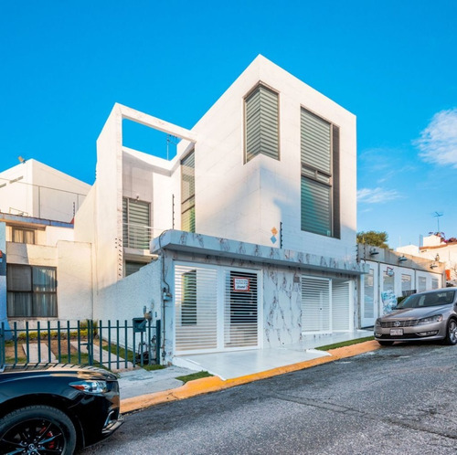 Imagen 1 de 14 de Casa En Venta En Naucalpan Con 3 Pisos