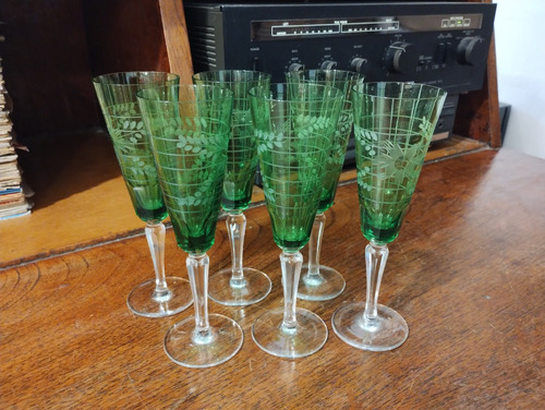 Antiguo Juego De 6 Copas De Vidrio Verde Tallado A Mano R4 (Usado)