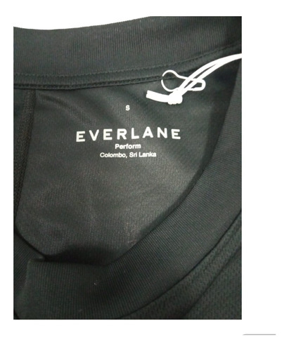 Everlane Crop Top Deportivo Perfom Negro Tela Transpirable