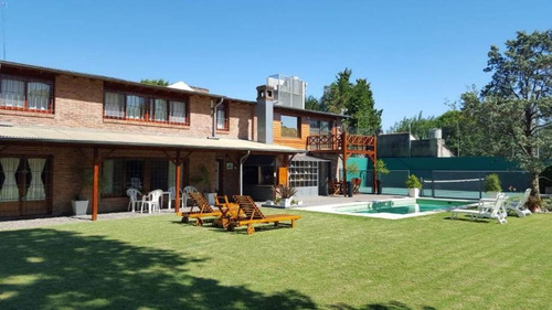 Imagen 1 de 14 de Quinta En Venta En Berazategui Oeste