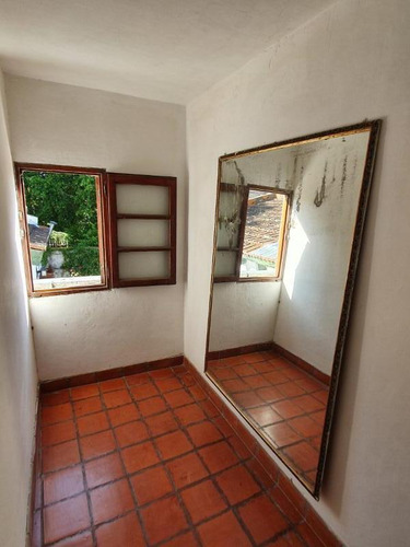 Imagen 16 de 25 de Piaggio Y Montenegro, Casa De Dos Dormitorios Con Amplio Jardín, Excelente Barrio