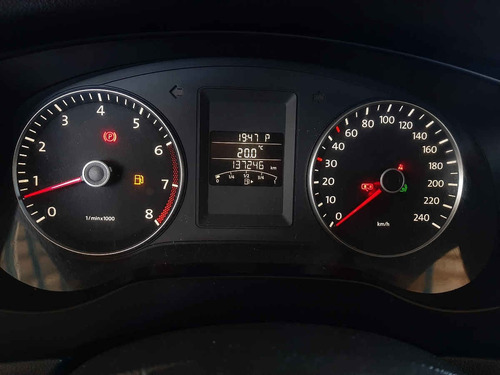 Volkswagen Jetta 2012 4p Style L5/2.5 Aut