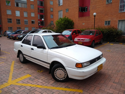 Nissan Sentra 1.6 B13 Super