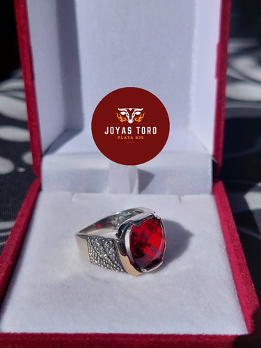 Anillo Piedra Roja Con Microcircones De Plata Tailandesa 925