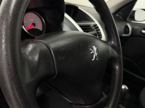 Peugeot 207 207 1.4 XR 8V FLEX 4P MANUAL