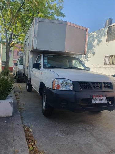 Nissan Np300 Caja Seca