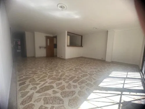 Apartamento En Venta En Laureles. Cod V10059