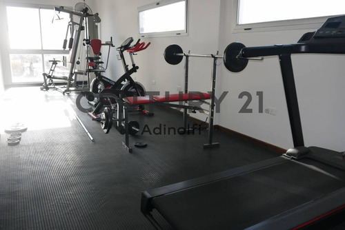 Imagen 15 de 18 de Calle 6 E/ 35 Y 36 Monoambiente De Categoría En Venta Con Pileta, Gimnasio Y Sum