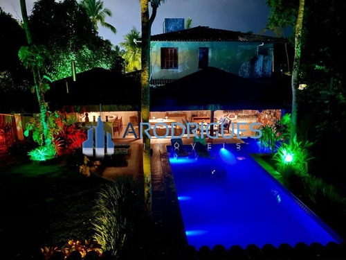 Imagem 15 de 30 de Belíssima Casa À Venda Em Ilhéus Com 2 Pavimentos, Sendo 3/4 Todas Suítes Com Acesso Exclusivo A Praia Renascer! - Ca00579