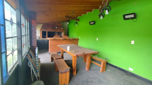 Imagen 18 de 20 de Casa En Venta Con Piscina Y Gran Parque En Tortuguitas