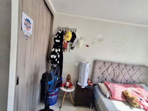 Departamento En Venta De 2 Dorm. En Santiago