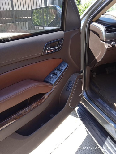 Imagen 6 de 8 de Suburban Premier 4x4, Modelo 2018, Blindada N3
