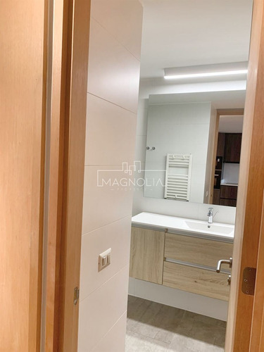 Departamento En Venta De 1 Dorm. En Puerto Varas