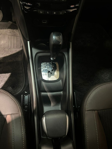 Imagen 12 de 15 de Peugeot 2008