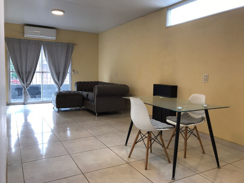 Dos Locales Con Vivienda