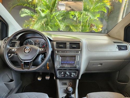 Volkswagen Fox 1.6 MSI HIGHLINE 16V FLEX 4P MANUAL