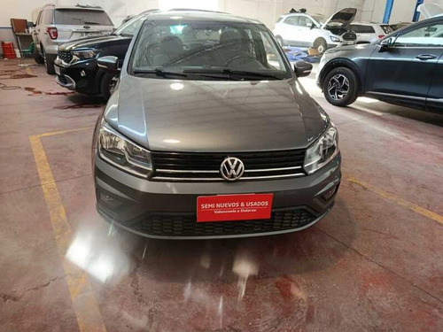 Volkswagen Voyage 1.6L MT Highline - 74 kW/101 CV