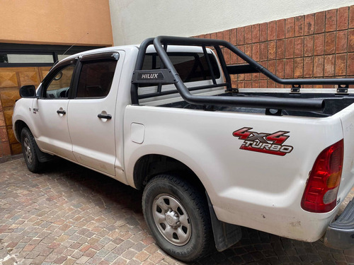 Toyota Hilux 2.5 Dx Pack Cab Doble 4x4 (2009) 2010