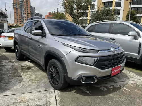 RAM 1000 BIGHORN PICKUP DC SEC 1,8 4X4