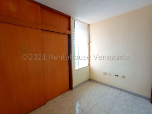 Imagen 15 de 22 de Apartamento En Venta Urb. Bosque Alto, Av. Fuerzas Aéreas, Maracay, 22-9168 Mv