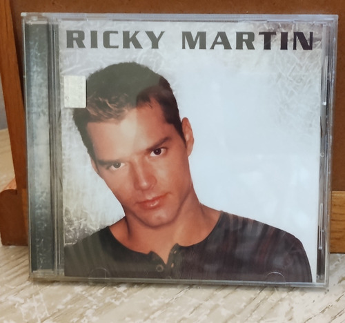 Ricky Martin:livin' La Vida Loca, Cd Original Con Su Folleto