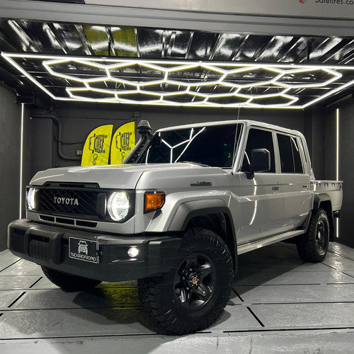 Toyota Land Cruiser Hembrita S79 2024