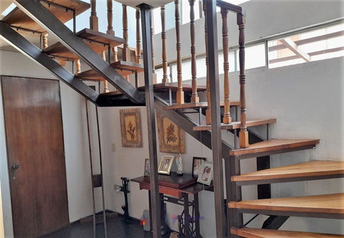 Casa En Venta De 3 Dorm. En Ñuñoa