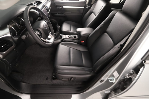 Toyota Hilux 2.8 Cd Srv 177cv 4x4 At