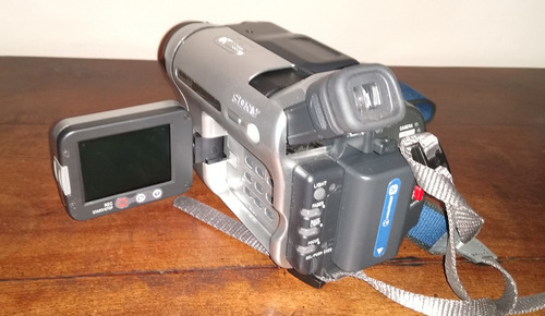 Handycam Sony Hi8 Trv138, Cargador, Conexión Tv, Cassette. Plateado