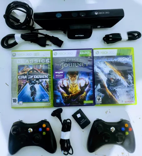 Xbox 360 bloqueado original + 2 controles + Kinect + jogos - Videogames -  Xaxim, Curitiba 1256068413