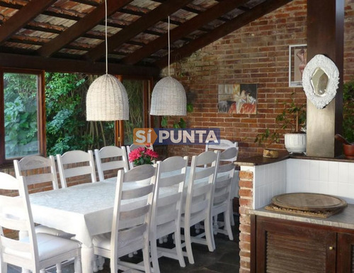 Imagen 11 de 13 de Casa Con Piscina En Venta - Playa Mansa