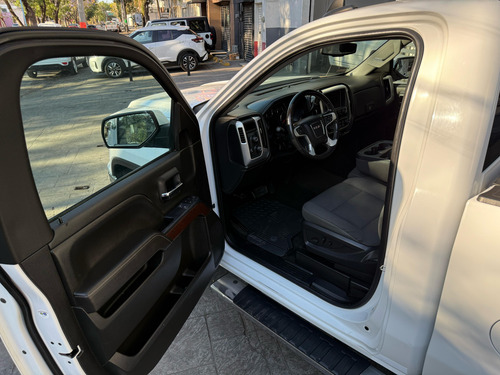 GMC Sierra 5.4 Cabina Regular Sle 4x4 At