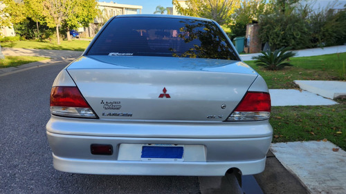 Mitsubishi Lancer 1.6 Glxi