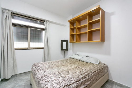Imagen 13 de 30 de Oportunidad. Frente Al Alto Palermo. Tres Ambientes Con Dependencia. Apto Profesional.