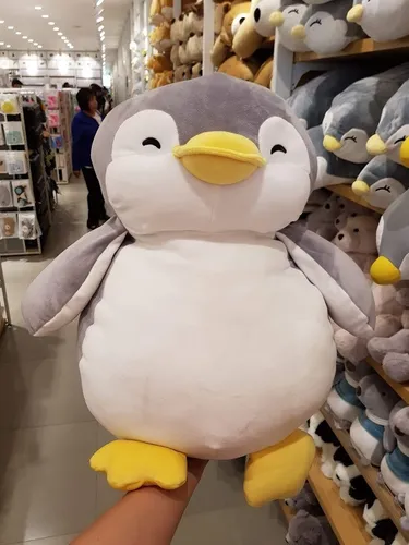 Peluche almohada Chico De Ping ino s per Suavecito Miniso Env o