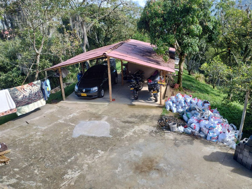 Casa En Copacabana Vereda Montañita