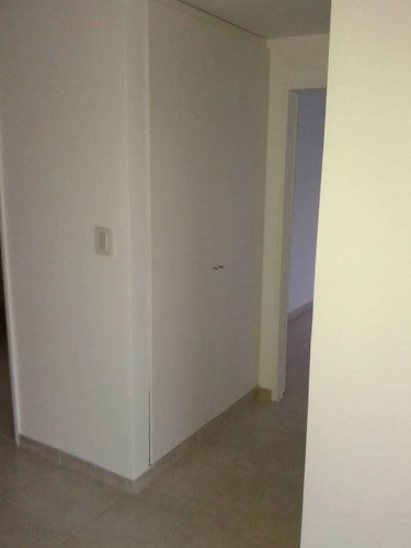 Imagen 7 de 12 de Venta De Dep 2 Amb Semipisos Al Frente /balcon V. Pueyrredon