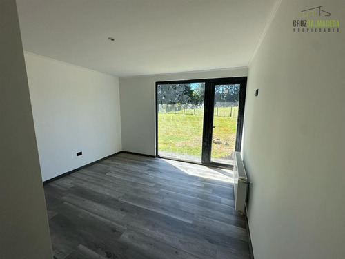 Casa Nueva Con Excelentes Terminaciones En Loteo Urbanizado