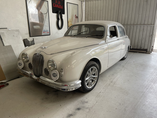 Jaguar Mk I 1959 Reconstruido